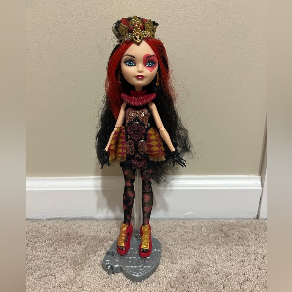 Ever After High Lizzie Hearts Doll